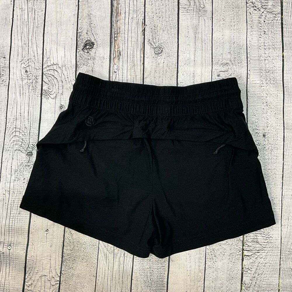AVALANCHE Shorts - Picture 2 of 4